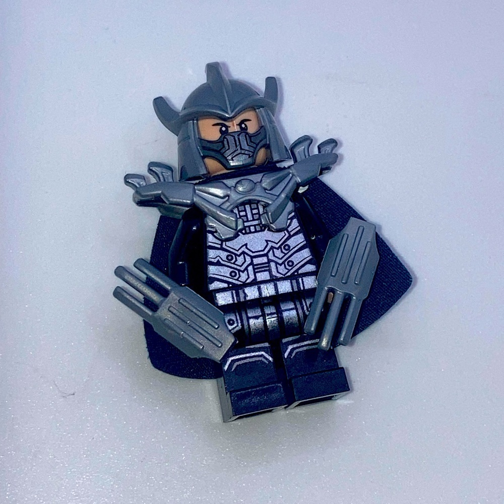 Rare Lego TMNT Shredder Dark Blue Cape & Detailed Helmet (Movie Version) TNT052